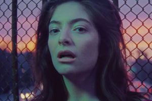 lorde-green-light