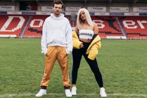 louis-tomlinson-bebe-rexha-back-to-you-digital-farm-animals