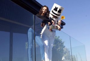 selena-gomez-marshmello-wolves