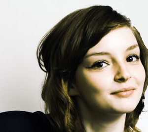 lauren-mayberry