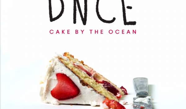DNCE – Cake By The Ocean 歌詞を和訳してみた