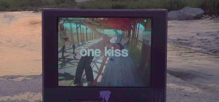 Calvin Harris, Dua Lipa – One Kiss 歌詞を和訳してみた