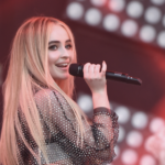 Sabrina Carpenter – Almost Love 歌詞を和訳してみた